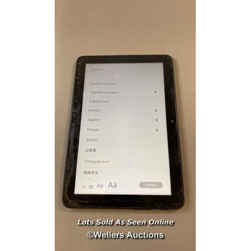 9591 - AMAZON FIRE HD 8 / R2SP8T / RESTORED TO FACTORY DEFAULTS