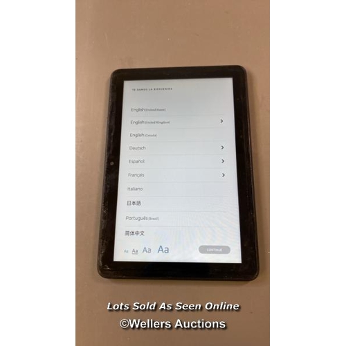 9593 - AMAZON FIRE HD 8 / K72LL4 / RESTORED TO FACTORY DEFAULTS