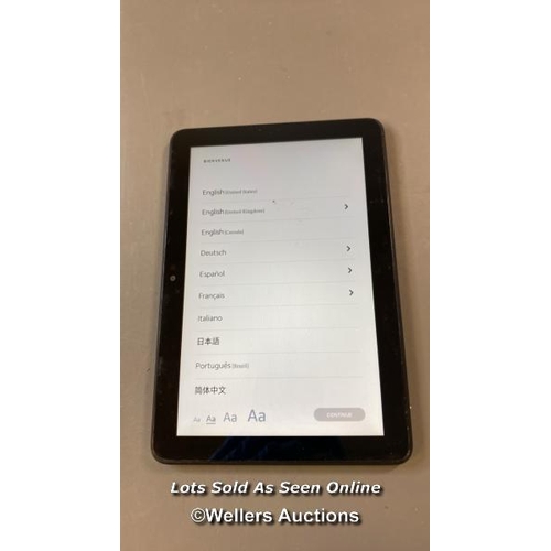 9595 - AMAZON FIRE HD 8 / K72LL4 / RESTORED TO FACTORY DEFAULTS