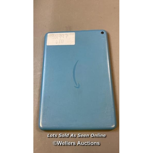 9597 - AMAZON FIRE HD 8 / K72LL4 / RESTORED TO FACTORY DEFAULTS