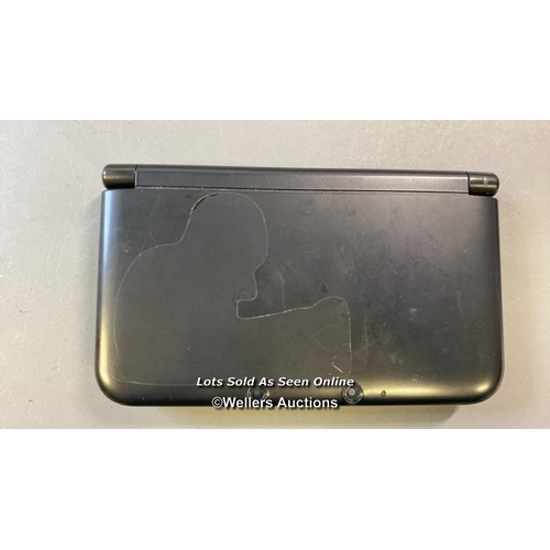 9612 - NINTENDO 3DS XL / SPR/001(EUR) / SN: SUF103583806 / RESTORED TO FACTORY DEFAULTS