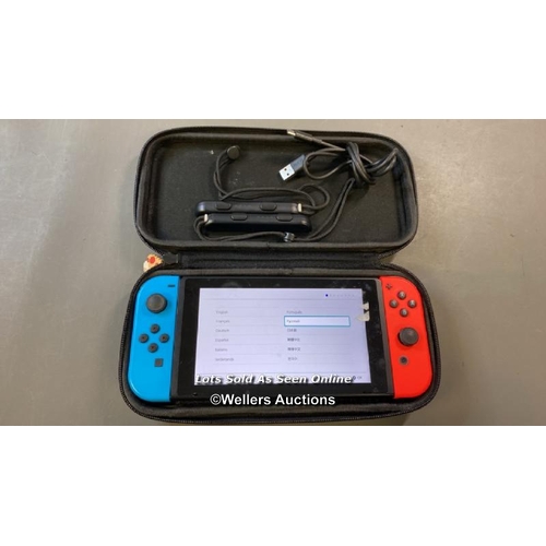 9613 - NINTENDO SWITCH / HAC/001 / SN: XKJ10025408484 / RESTORED TO FACTORY DEFAULTS