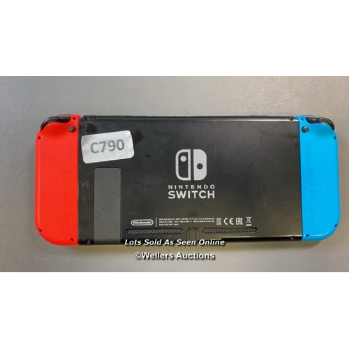 9613 - NINTENDO SWITCH / HAC/001 / SN: XKJ10025408484 / RESTORED TO FACTORY DEFAULTS