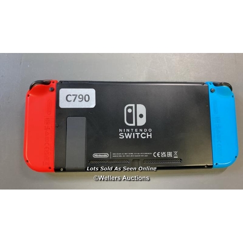 9614 - NINTENDO SWITCH / HAC/001 / SN: XKJ10088878927 / RESTORED TO FACTORY DEFAULTS