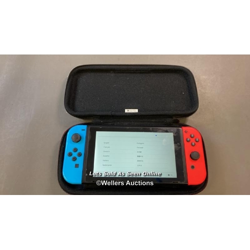 9615 - NINTENDO SWITCH / HAC/001 / SN: XAJ40056916887 / SCREEN DAMAGE / RESTORED TO FACTORY DEFAULTS