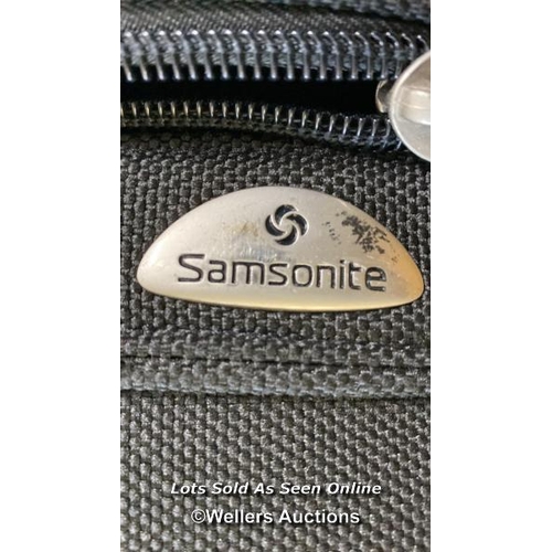 9795 - SAMSONITE SUITCASE