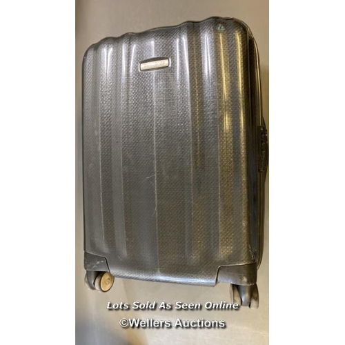 9802 - SAMSONITE SUITCASE