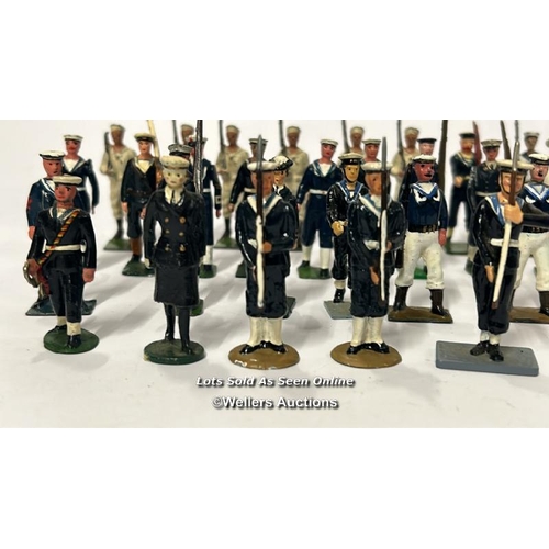 35 - Thirty two assorted Britain's lead figures in Navy uniform / AN5