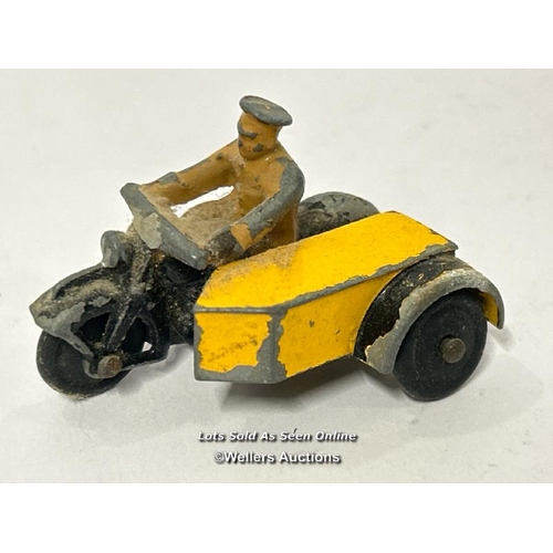 42 - box of assorted models including a Dinky motorbike and side car, figures and props / AN4