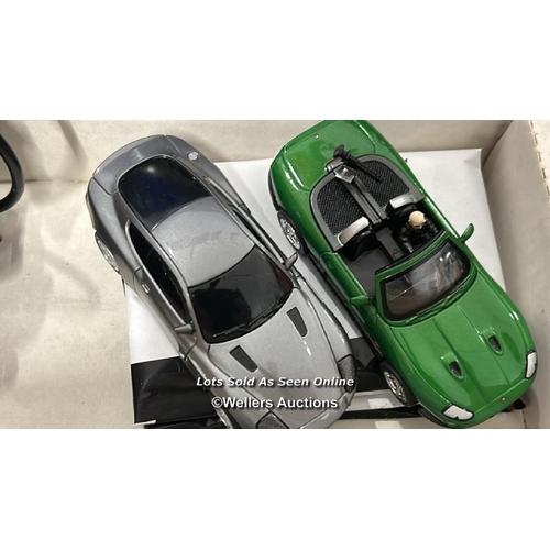 54 - James Bond - Carrera turbo racing set, 2002, unchecked for completeness includes two cars / AN1