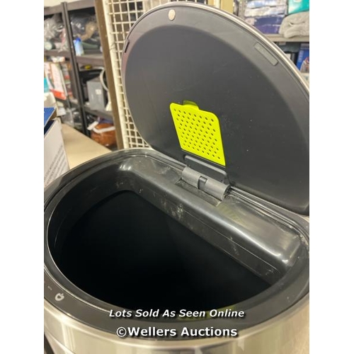 170 - EKO STAINLESS STEEL SEMI-ROUND MOTION SENSOR BIN - 47L / SIGNS OF USE / P5