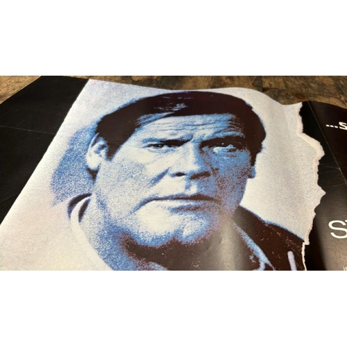 618 - THE NAKED FACE STARRING ROGER MOORE, ORIGINAL FILM POTER, PRINTED IN ENGLAND BY W. E. BERRY LTD BRAD... 