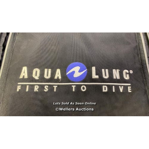 9519 - AQUA LUNG FIRST TO DIVE DIVING KIT