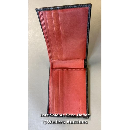 9526 - SALVATORE FERRAGAMO WALLET