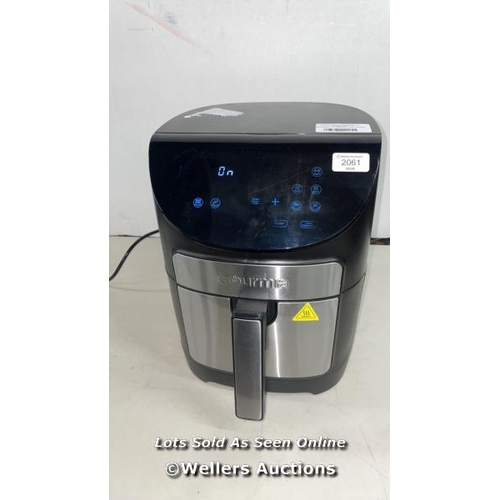 2061 - GOURMIA 6.7L DIGITIAL AIR FRYER / POWERS UP / SIGNS OF USE / C30