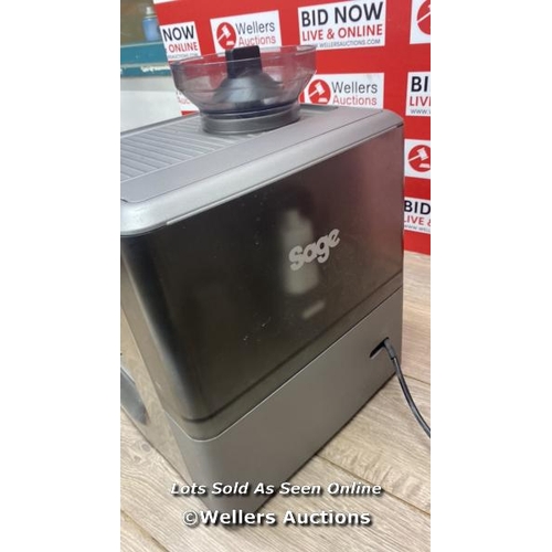 2115 - SAGE BARISTA EXPRESS BES875BSS PUMP COFFEE MACHINE / HOPPER LID MISSING / POWERS UP / SIGNS OF USE /... 