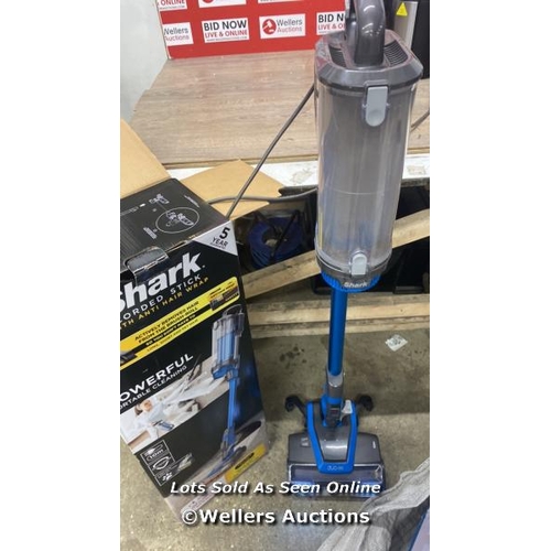 2125 - SHARK HZ400UKT CORDED STICK VACUUM / POWERS UP / SIGNS OF USE / P7