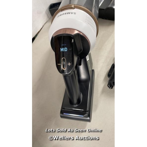 2135 - SAMSUNG BESPOKE JET PET VACUUM / POWERS UP / SIGNS OF USE / P16