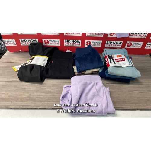 3058 - BAG OF CHILDRENS NEW CLOTHING INCL. LEVIS, CHAMPION & PEKKLE / G56