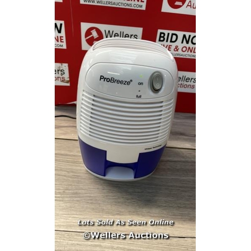 3150 - PRO BREEZE 500ML PREMIUM DEHUMIDIFIER / POWERS UP / SIGNS OF USE / H67