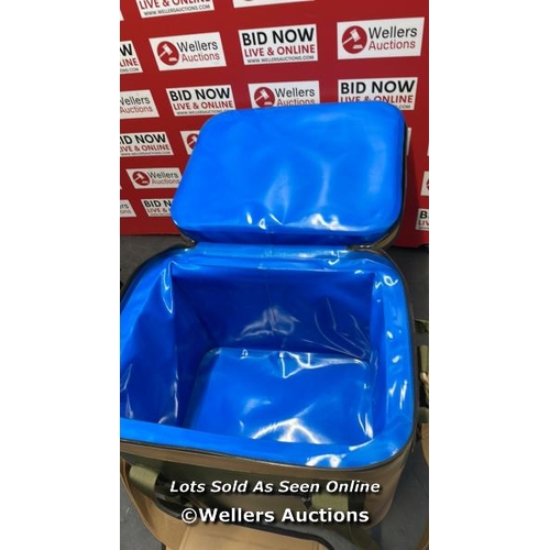 3833 - PRE-OWNED THERMAL BAG