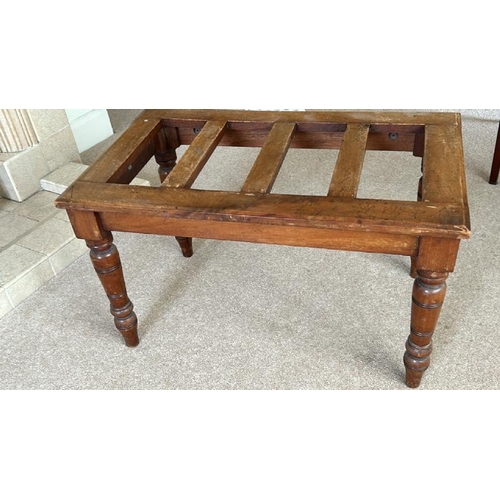 169 - Small pine table frame, 76 x 45 x 45cm (collection from private residence in Weybridge, Surrey)