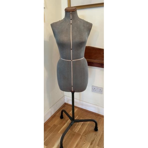 170 - Vintage Singer dress makers mannequin (collection from private residence in Weybridge, Surrey)