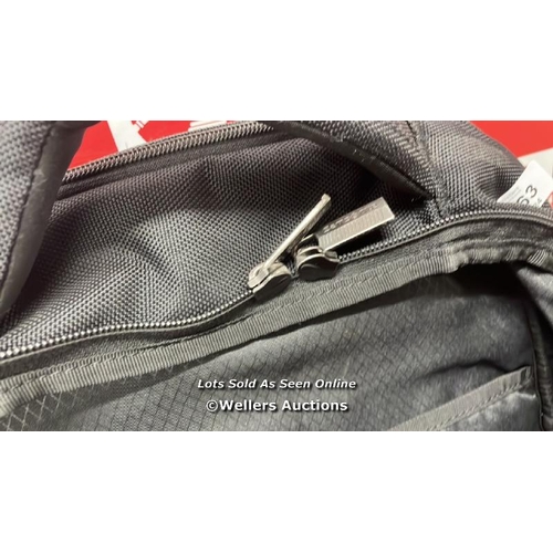 4763 - SAMSONITE MODERN UTILITY BACK PACK / DAMAGED ZIP / SIGNS OF USE / D18