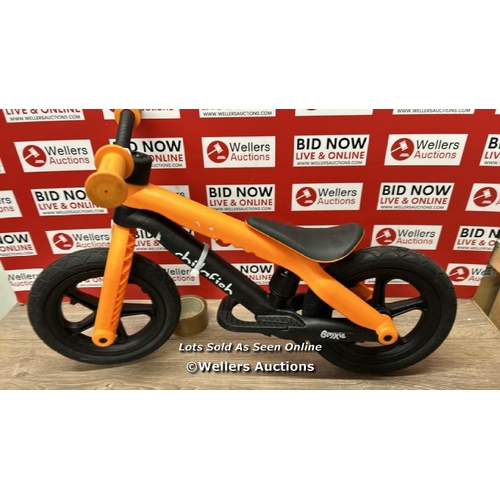 8148 - CHILLAFISH KIDS BALANCE BIKE / SIGNS OF USE / P6