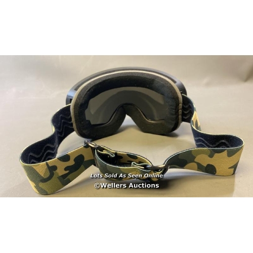 9566 - ACURE SKI GOGGLES