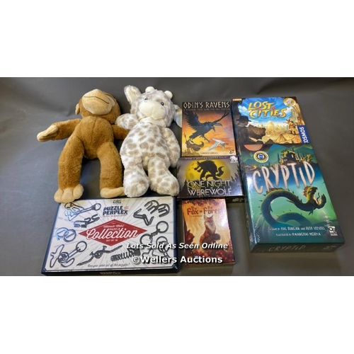 9571 - ASSORTMENT OF TOYS INCL. ODIN'S RAVENS, LOST CITIES, PUZZLE AND PERPLEX, ONE NIGHT ULTIMATE WEREWOLF... 