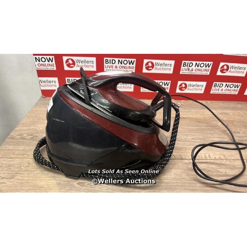 6152 - TEFAL PRO EXPRESS STEAM GENERATOR IRON (GV9230G0) / POWERS UP / SIGNS OF USE / A11