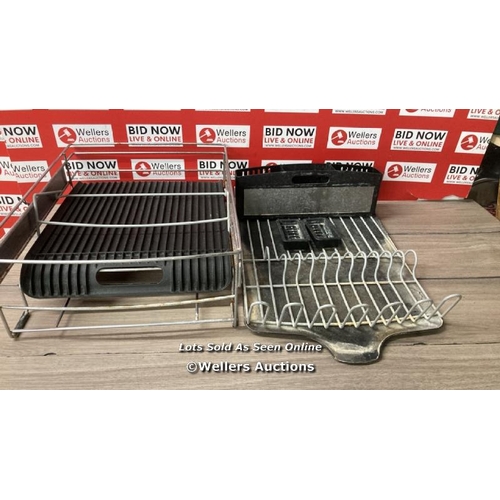 6165 - SABATIER EXPANDABLE DISHRACK / SIGNS OF USE