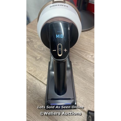 43 - SAMSUNG BESPOKE JET PET VACUUM / POWERS UP / SIGNS OF USE / P9