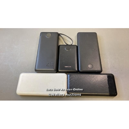 9545 - X5 POWER BANKS INCL. ANKER AND ENERGIZER