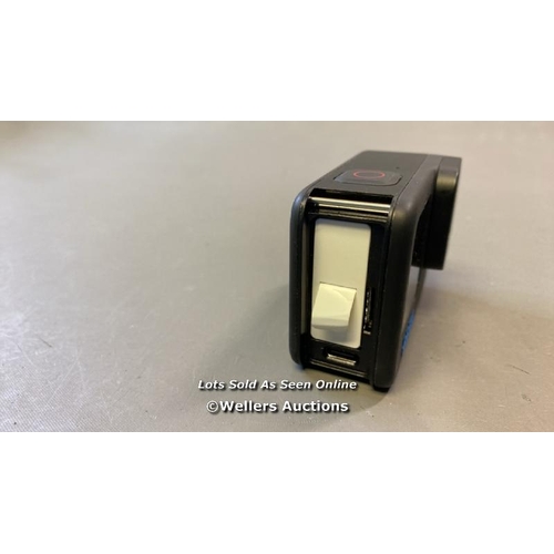 9599 - X1 GO PRO BLACK 11 MISSING BATTERY DOOR AND INCL. X2 SPARE BATTERY WITH CHARGER