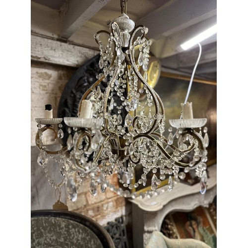 25 - PLATIAU CHANDELIER IN NEED OF MINOR RESTORATION