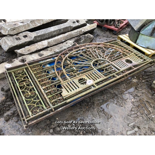 169 - SET OF IRON PANELS AND ECCENTRIC CENTRE PIECE, PANELS 240CM H X 100CM W, CENTRE PIECE 180CM W X 124C... 