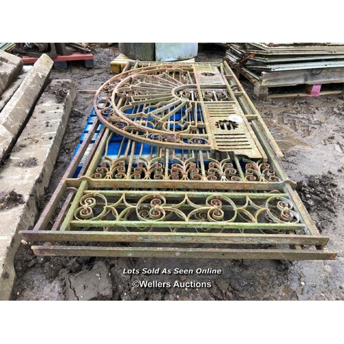 169 - SET OF IRON PANELS AND ECCENTRIC CENTRE PIECE, PANELS 240CM H X 100CM W, CENTRE PIECE 180CM W X 124C... 