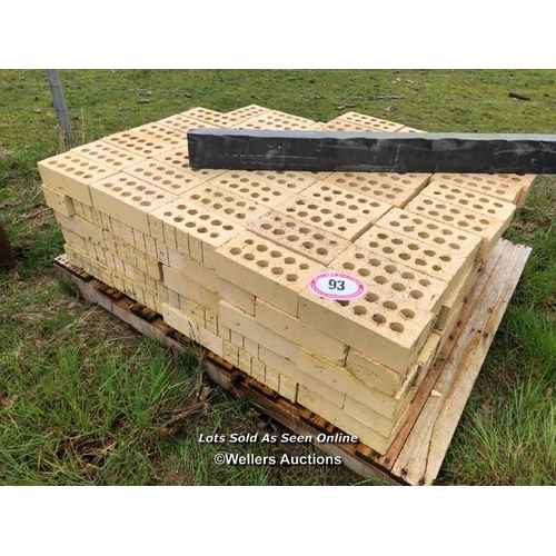 93 - LARGE QUANTITY OF YELLOW BRICKS, 21CM L X 10CM W