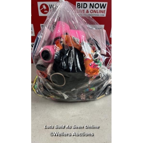 8097 - BAG OF HAIR ACCESSORIES INCL. HAIR CLIPS / HAIR TIES / HAIR BANDS [0], F18