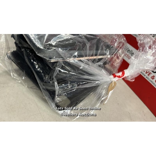 8100 - BAG OF TABLET CASES [0], F18