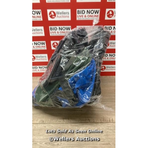 8103 - BAG OF RUCKSACKS, F19