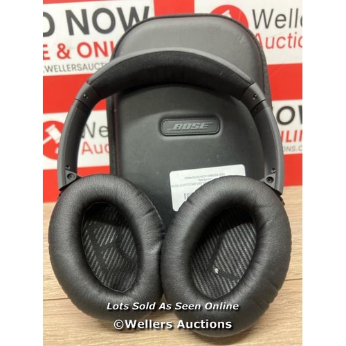 8109 - BOSE QUIETCOMFORT HEADPHONE (CPC 759944-0050), F19