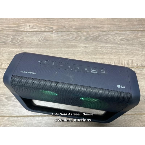 8116 - LG PN7 PORTABLE WIRELESS SPEAKER / POWERS UP & CONNECTS TO BLUETOOTH WITH MUSIC / SIGNS OF USE / WIT... 