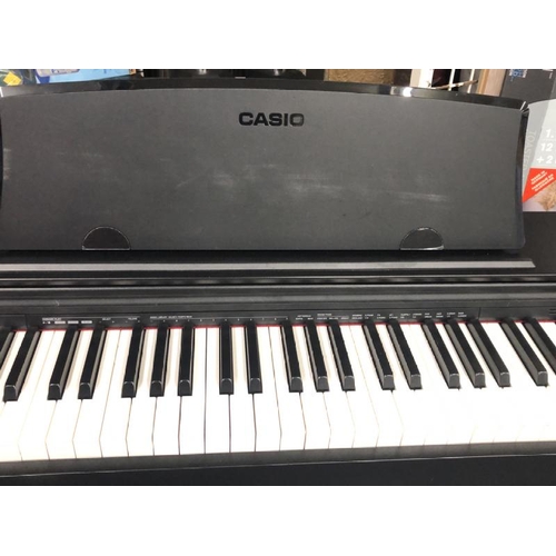 8131 - CASIO PX-765BKC5 PRIVIA PIANO (88 TRI SENSOR KEYS / 128 VOICE POLYPHONY / MULTI-DIMENSIONAL MORPHING... 