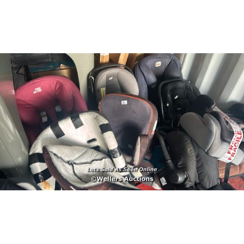 8089 - LOT OF ASSORTED CHILDS CAR SEATS / CON