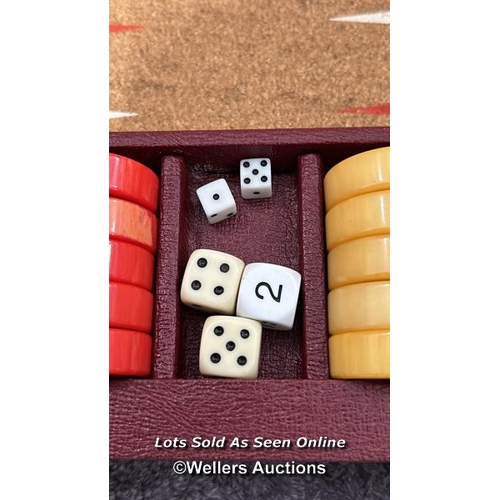 39 - Vintage backgammon set, in case / AN4