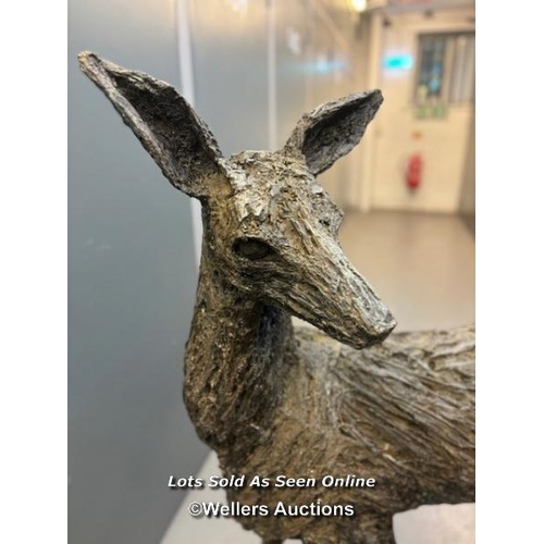 199 - Kate Denton (b.1954), a bronze resin doe, originally purchased in 2017 from Pashley Manor Gardens, E... 