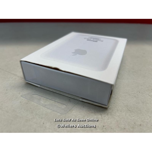 8018 - APPLE MAGSAFE POWER BANK BATTERY PACK / T24